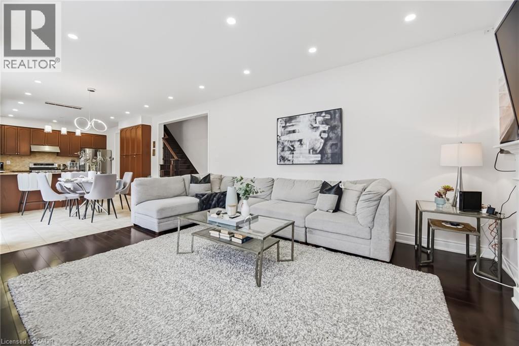 59 APPLE Drive thumbnail 18