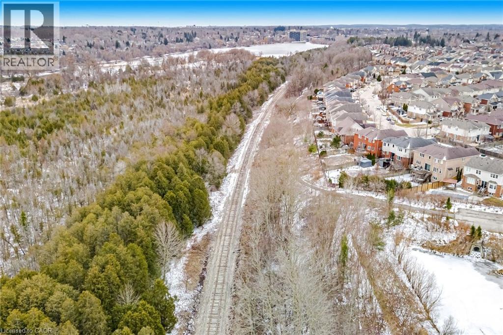 59 APPLE Drive thumbnail 42