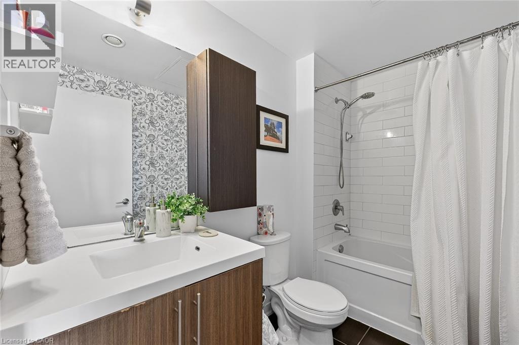 85 DUKE Street W Unit# 1006 thumbnail 23