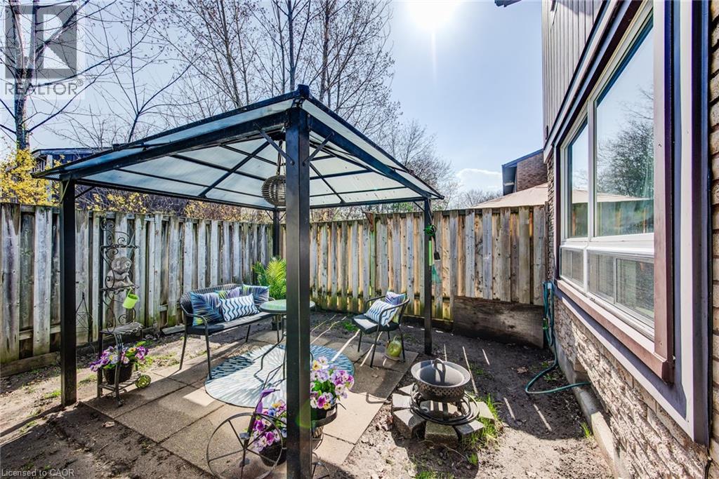 235 FERGUSON Avenue Unit# 16 thumbnail 3