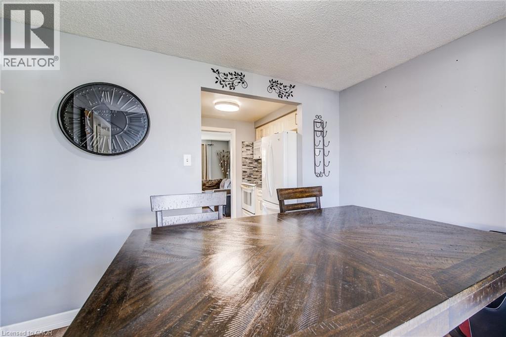 235 FERGUSON Avenue Unit# 16 thumbnail 9