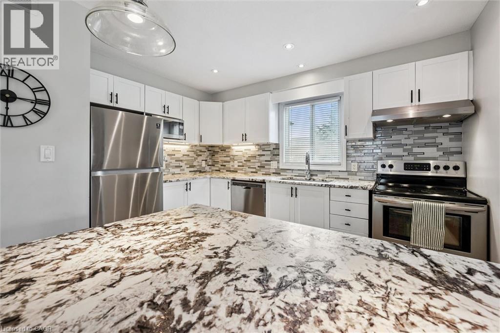 420 WATERLOO Street thumbnail 12