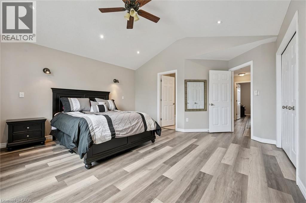 420 WATERLOO Street thumbnail 22