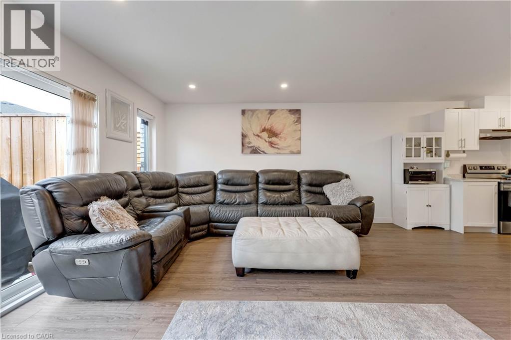 91 PONY Way thumbnail 11