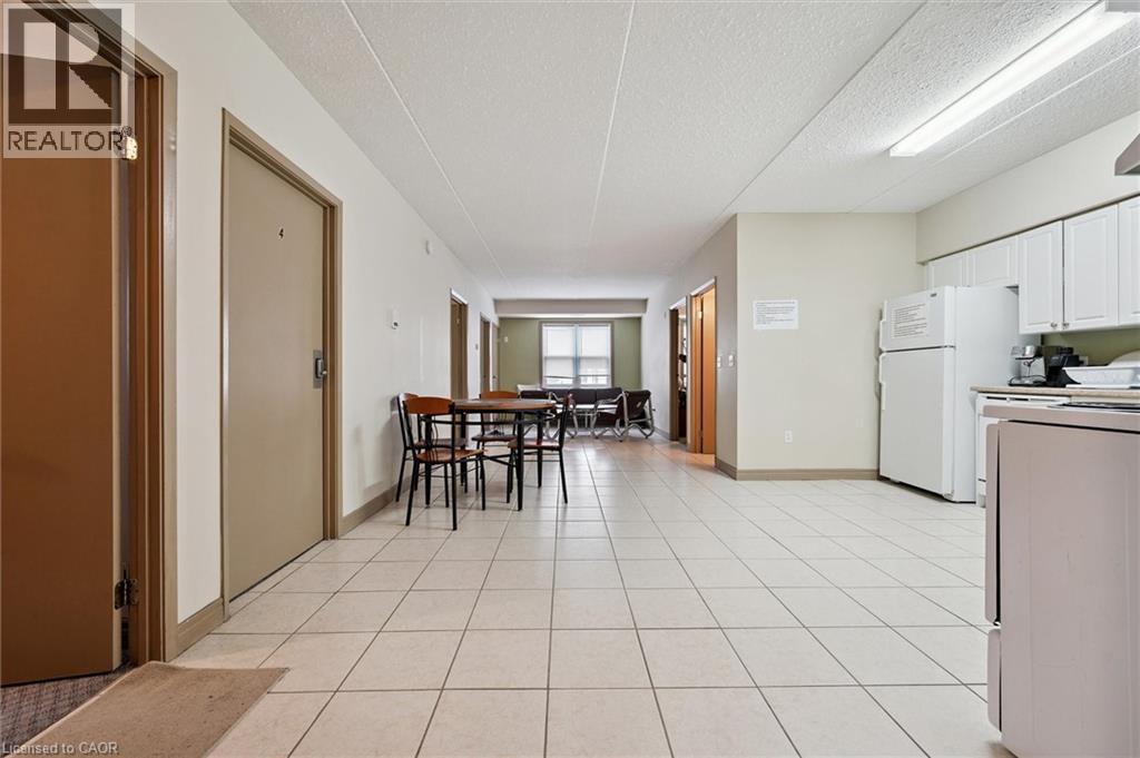271 LESTER Street Unit# 203 thumbnail 10