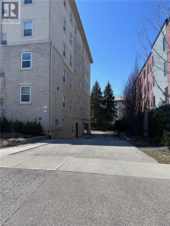 271 LESTER Street Unit# 203 thumbnail 5