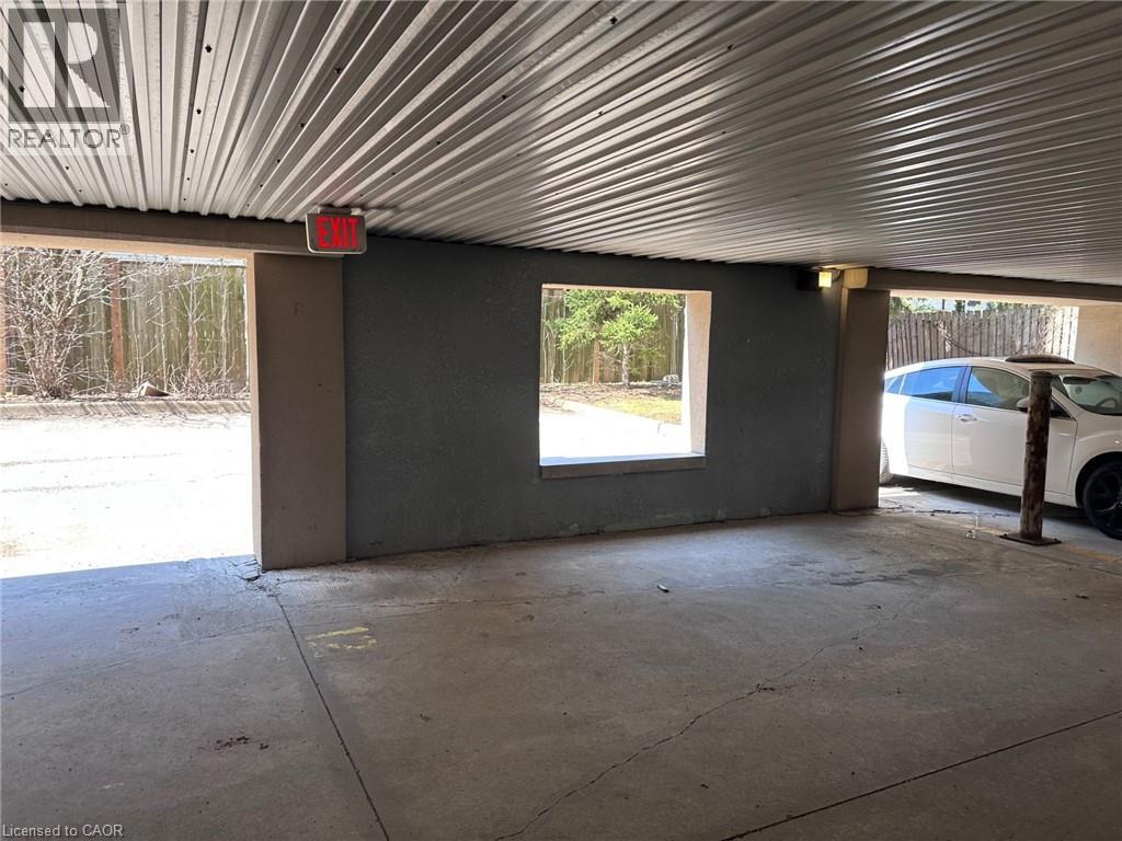 271 LESTER Street Unit# 102 thumbnail 41