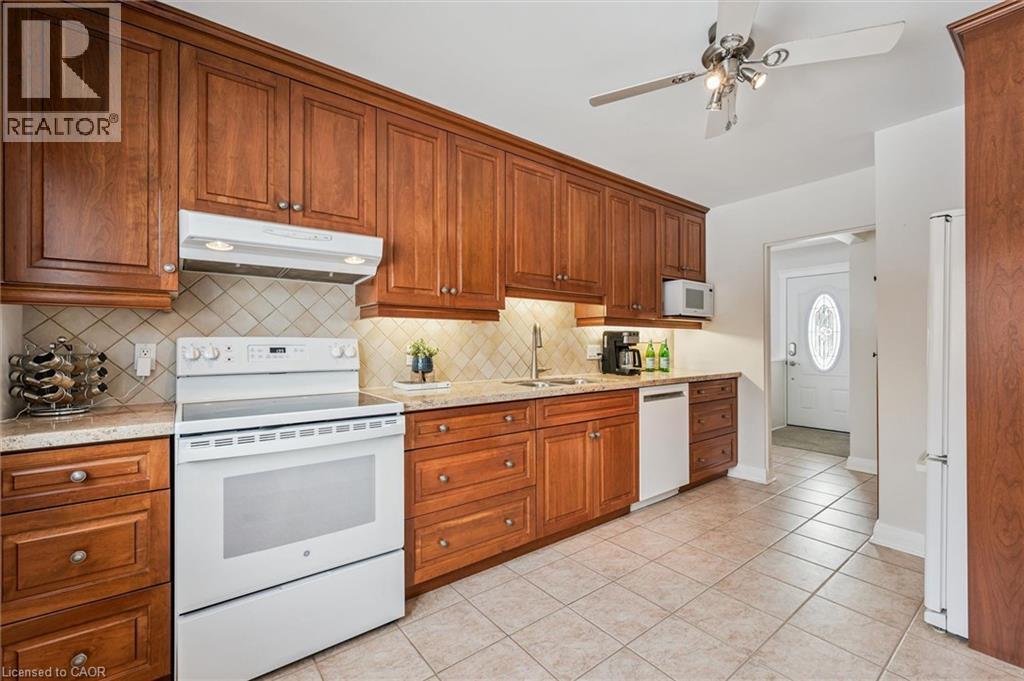 390 DUMFRIES Avenue thumbnail 12