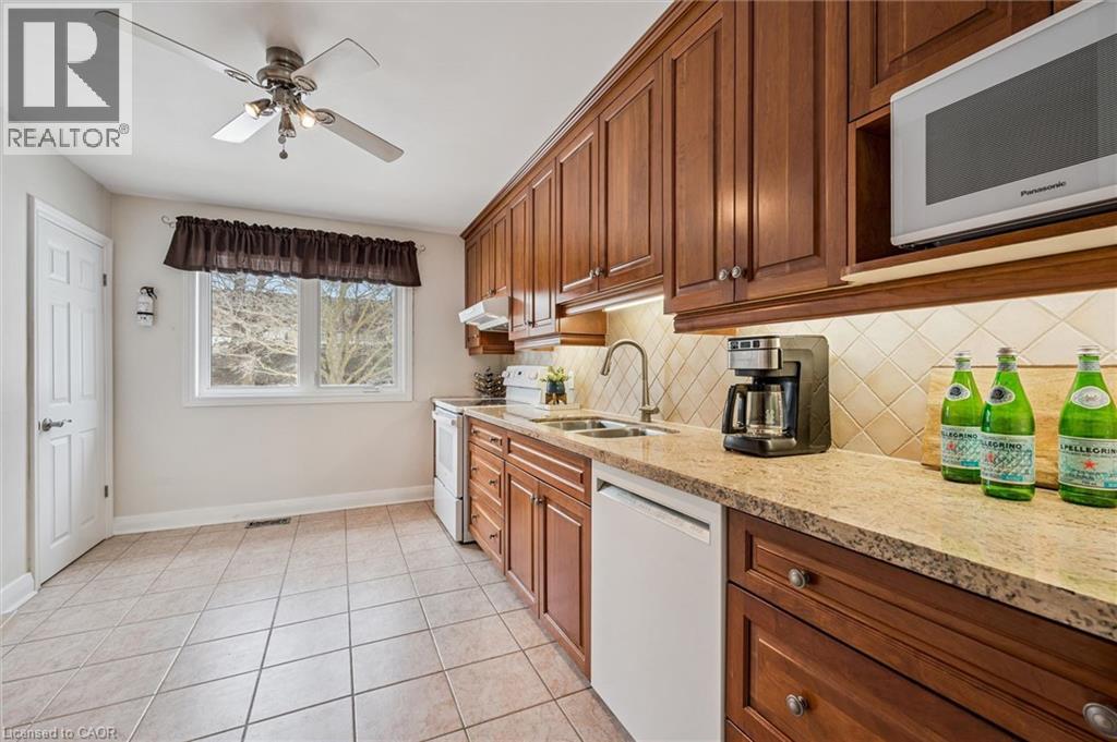 390 DUMFRIES Avenue thumbnail 13