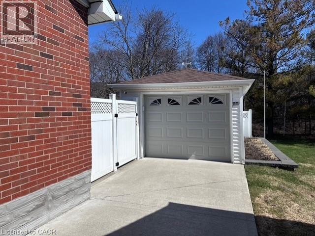 390 DUMFRIES Avenue thumbnail 33