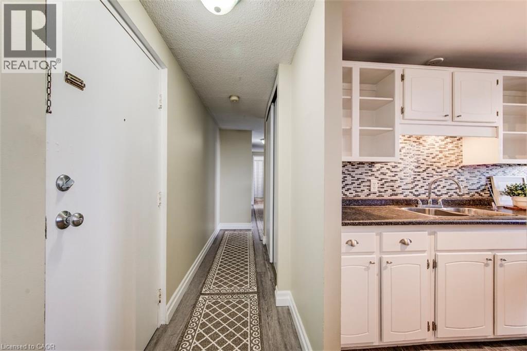 4 AVALON Place Unit# 303 thumbnail 17