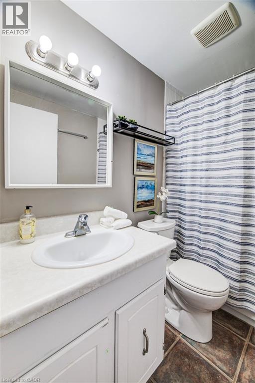 4 AVALON Place Unit# 303 thumbnail 23