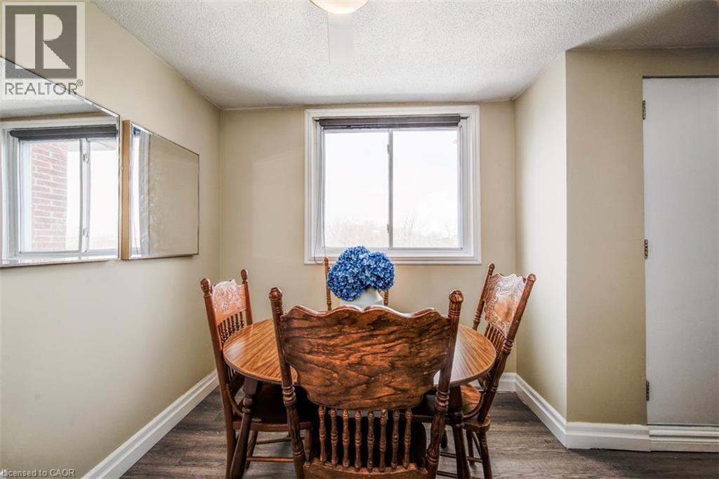 4 AVALON Place Unit# 303 thumbnail 9