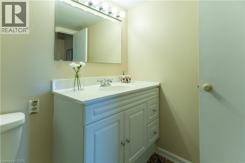 225 HARVARD Place Unit# 1408 thumbnail 22