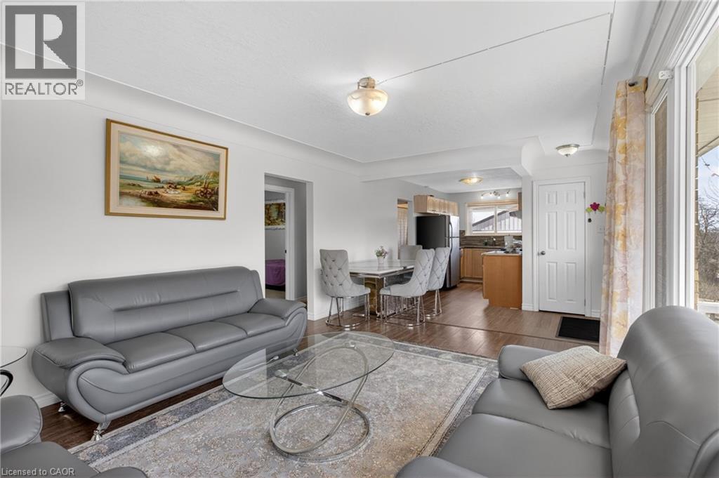 270 MAUSSER Avenue thumbnail 11