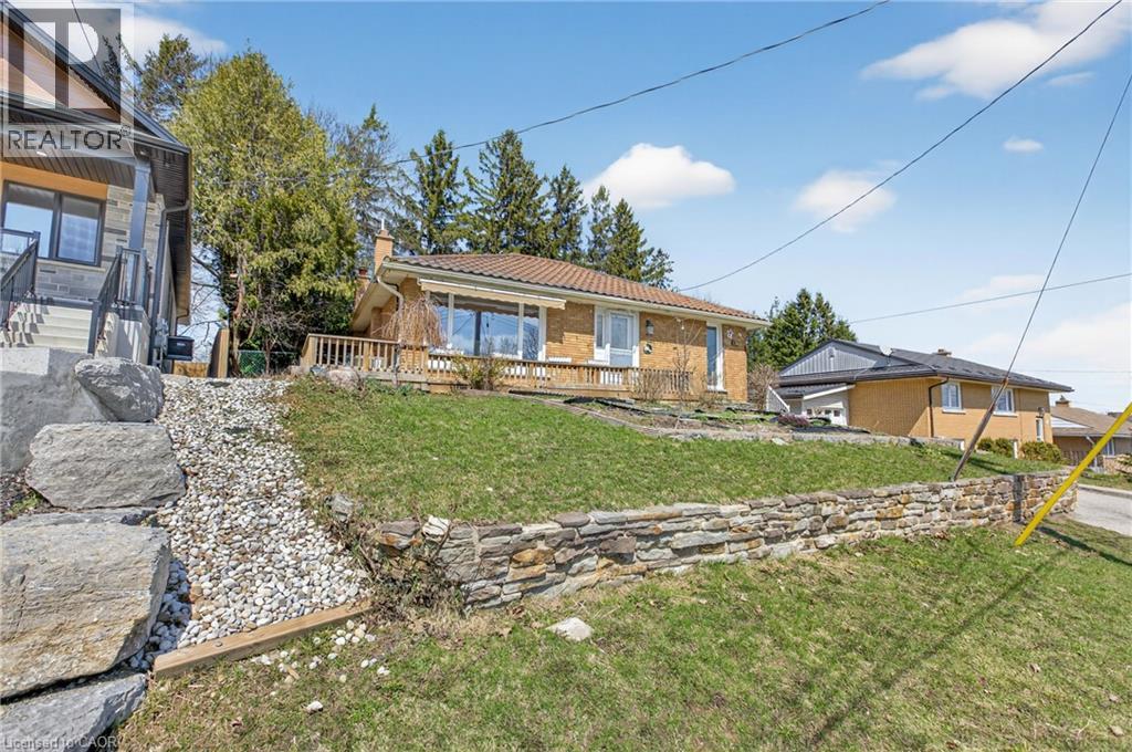 270 MAUSSER Avenue thumbnail 3