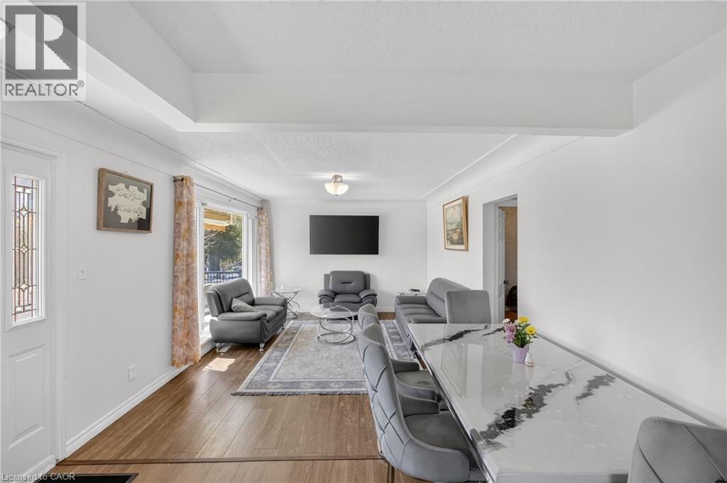 270 MAUSSER Avenue thumbnail 8