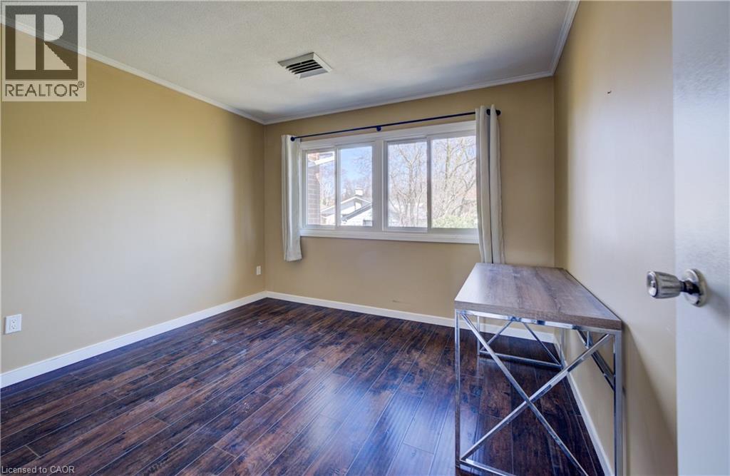 121 UNIVERSITY Avenue E Unit# 22 thumbnail 15