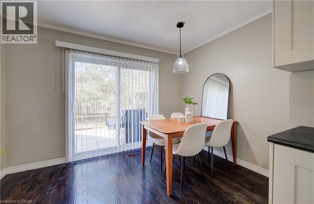 121 UNIVERSITY Avenue E Unit# 22 thumbnail 6