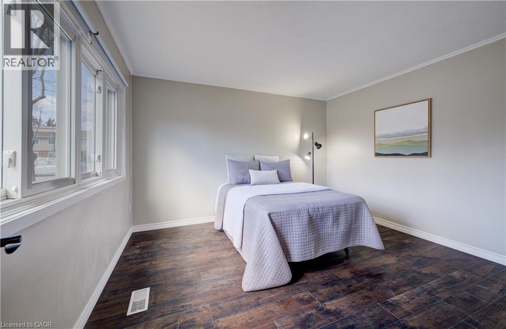 121 UNIVERSITY Avenue E Unit# 22 thumbnail 9