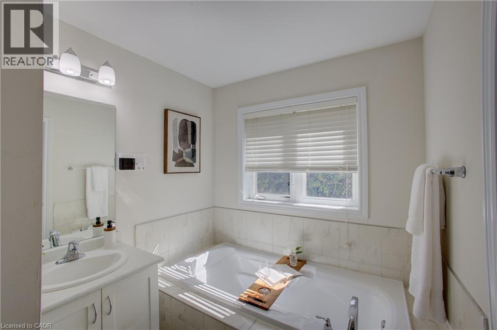 342 MILL Street thumbnail 16