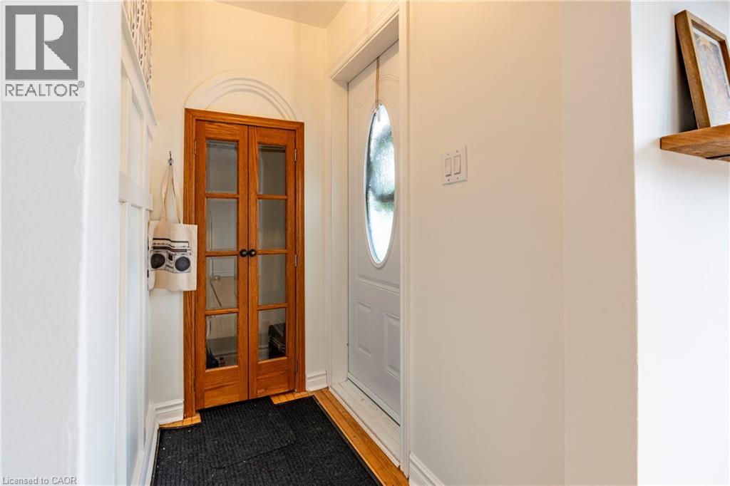 69 LOWREY Avenue N thumbnail 3