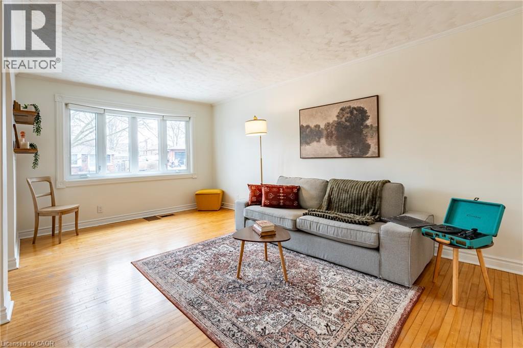 69 LOWREY Avenue N thumbnail 4