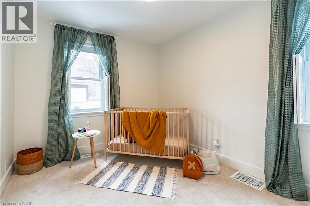 69 LOWREY Avenue N thumbnail 9