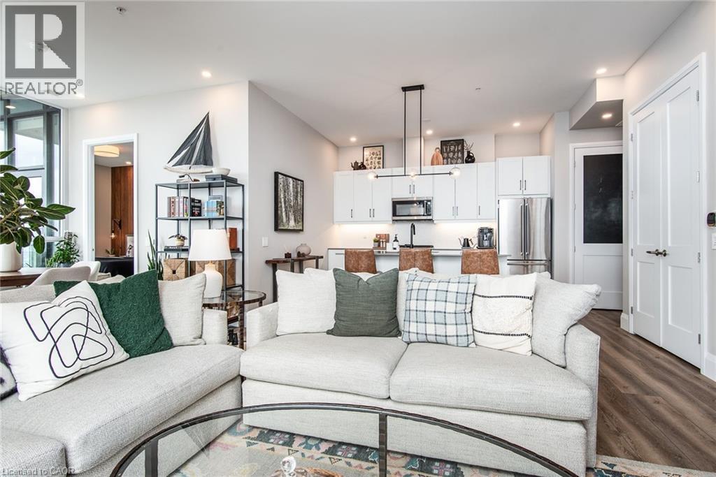 60 CHARLES Street W Unit# 3104 thumbnail 13