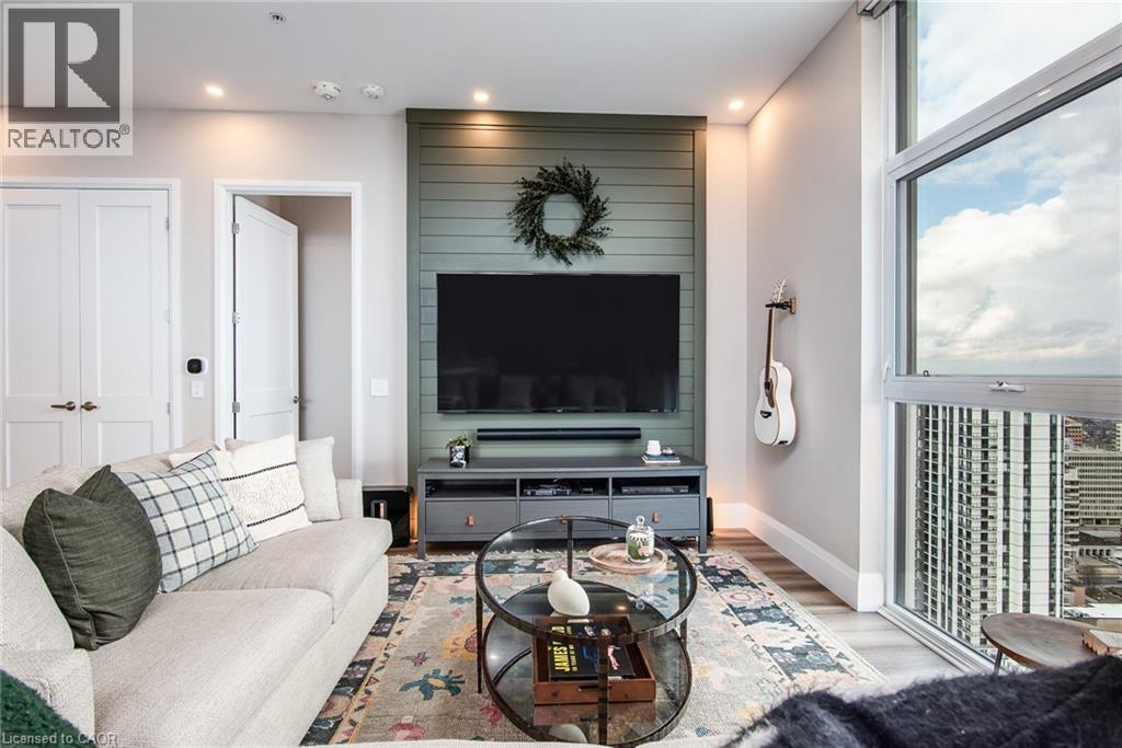 60 CHARLES Street W Unit# 3104 thumbnail 16