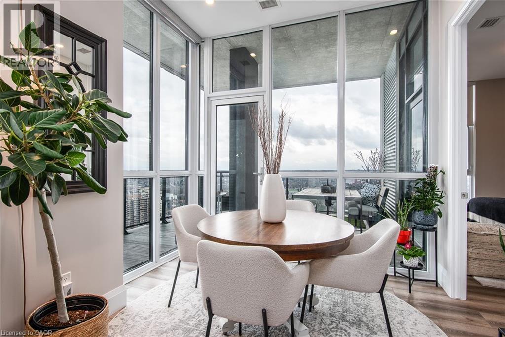 60 CHARLES Street W Unit# 3104 thumbnail 18