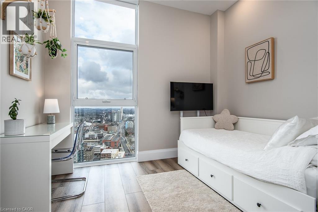 60 CHARLES Street W Unit# 3104 thumbnail 23