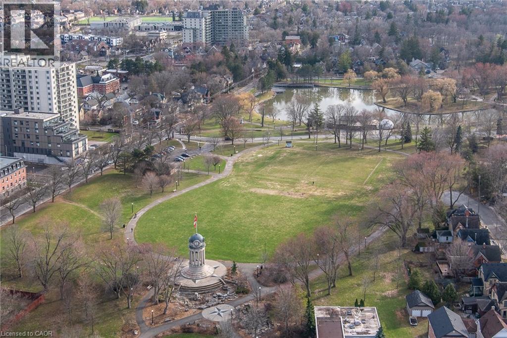 60 CHARLES Street W Unit# 3104 thumbnail 38