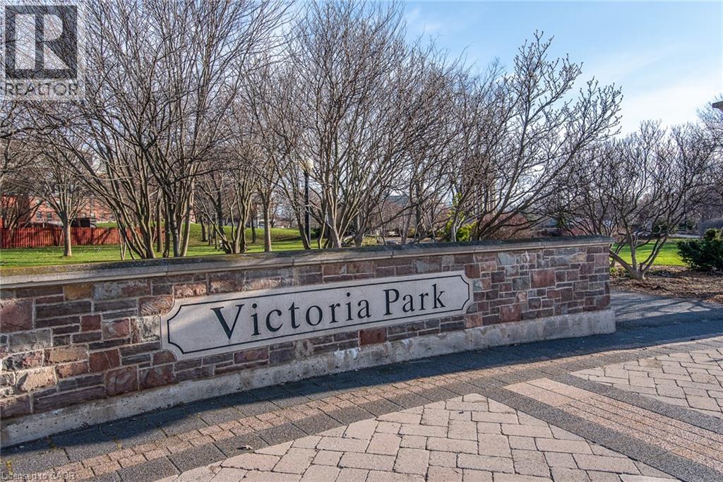 60 CHARLES Street W Unit# 3104 thumbnail 5