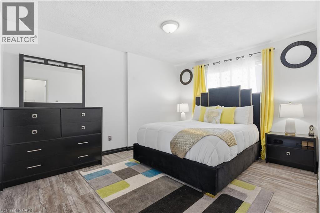 423 WESTWOOD Drive Unit# 43 thumbnail 25