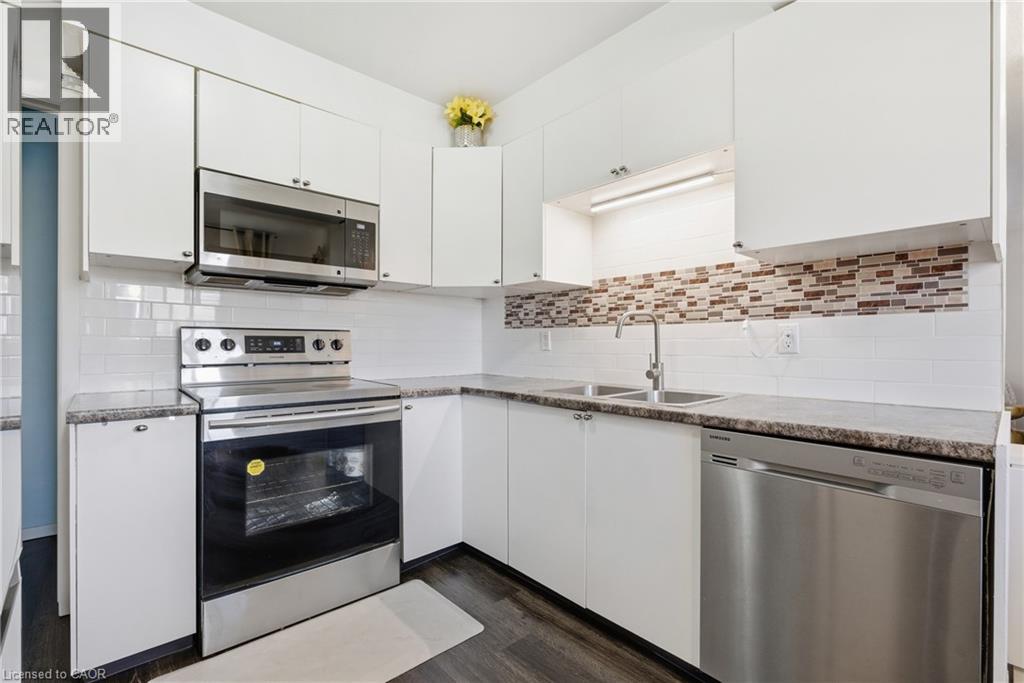 423 WESTWOOD Drive Unit# 43 thumbnail 9