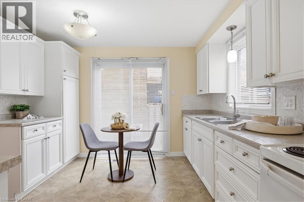 415 MORGAN Avenue Unit# 5 thumbnail 5