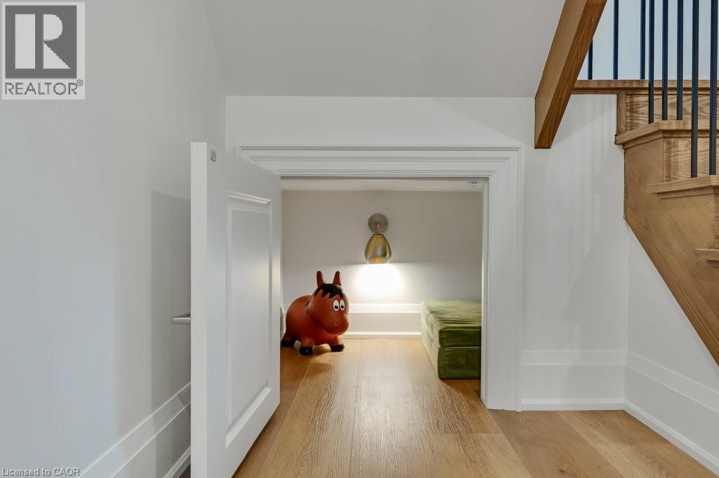 252 SHEPHERD Avenue thumbnail 33