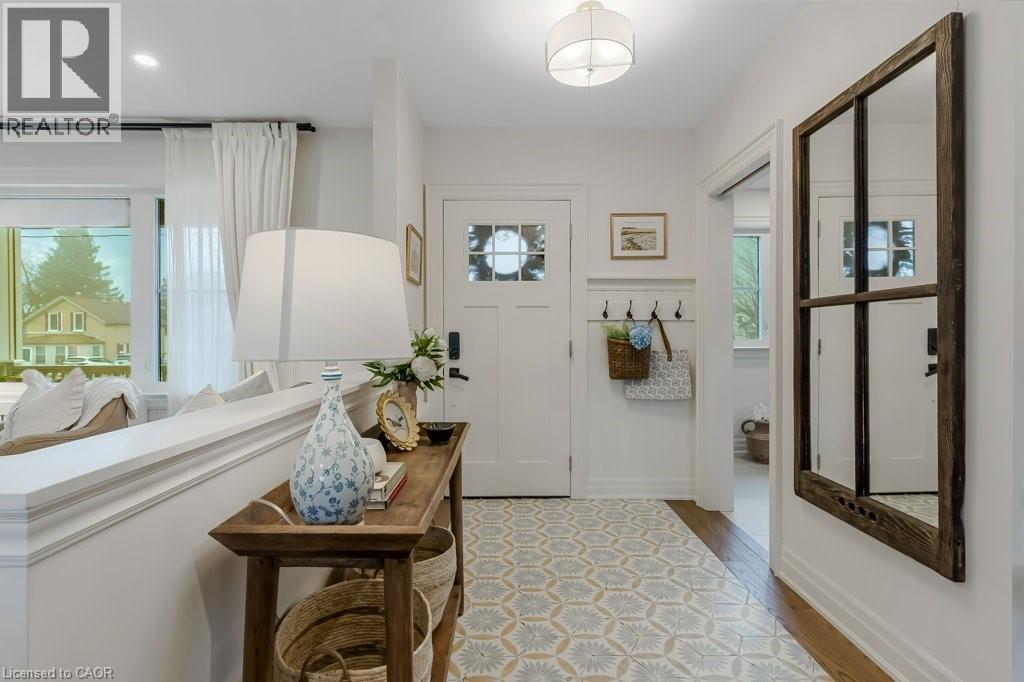 252 SHEPHERD Avenue thumbnail 4