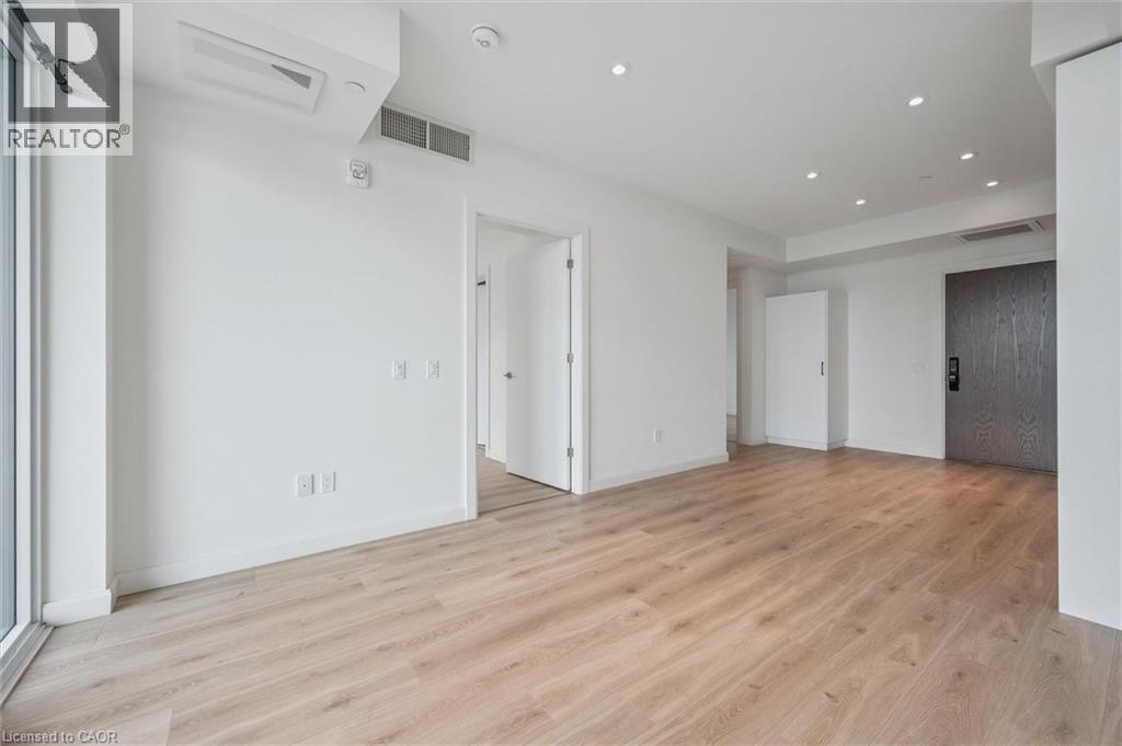 741 KING Street W Unit# 501 thumbnail 21