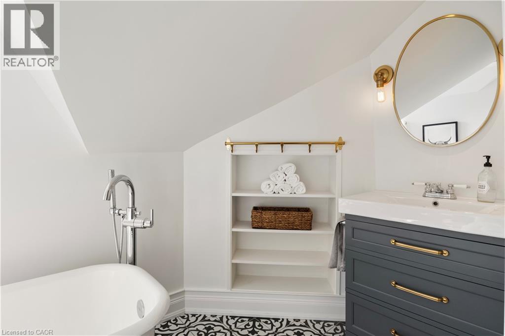 320 WHITMORE Drive thumbnail 36