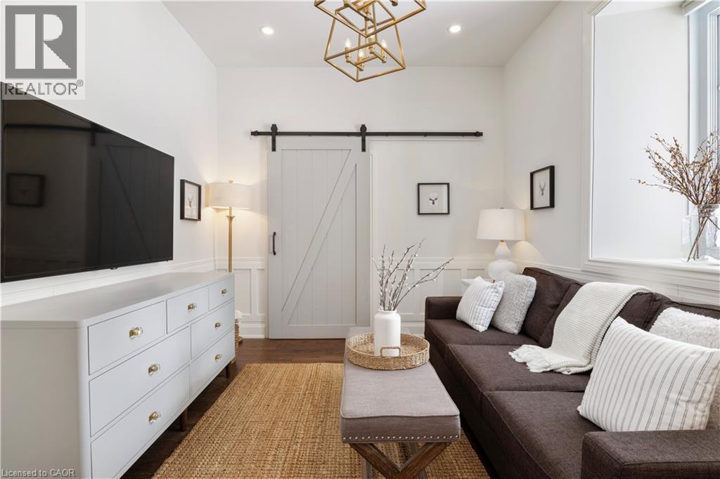 320 WHITMORE Drive thumbnail 7