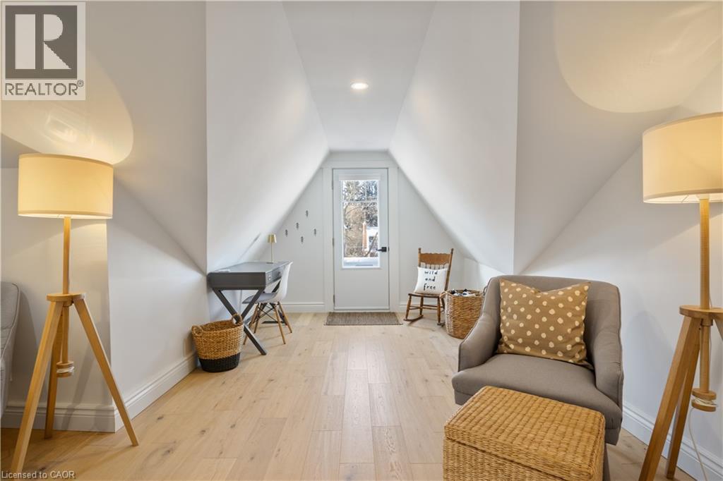 320 WHITMORE Drive thumbnail 35