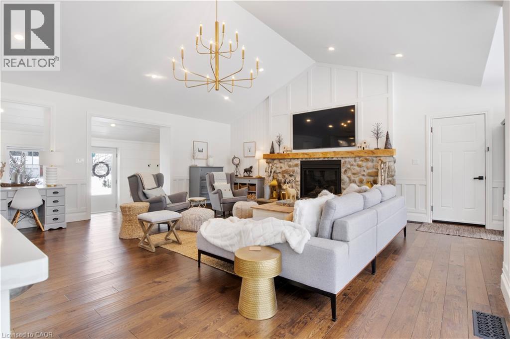 320 WHITMORE Drive thumbnail 11