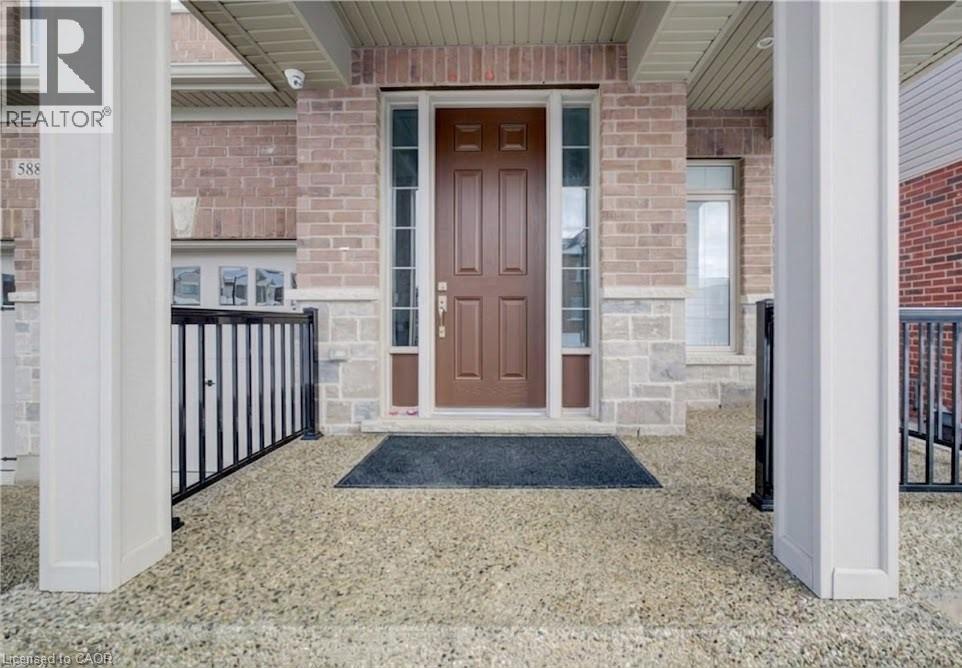 588 BECKVIEW Crescent thumbnail 5