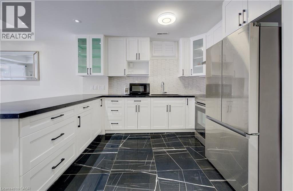 588 BECKVIEW Crescent thumbnail 32