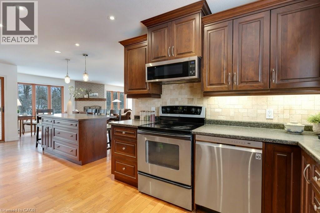 26 ESTHER Avenue thumbnail 8