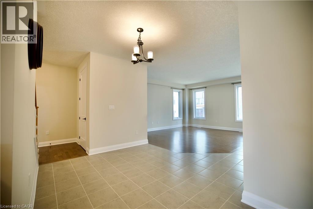 559 BALSAM POPLAR Street thumbnail 17