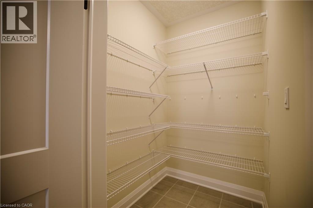 559 BALSAM POPLAR Street thumbnail 8