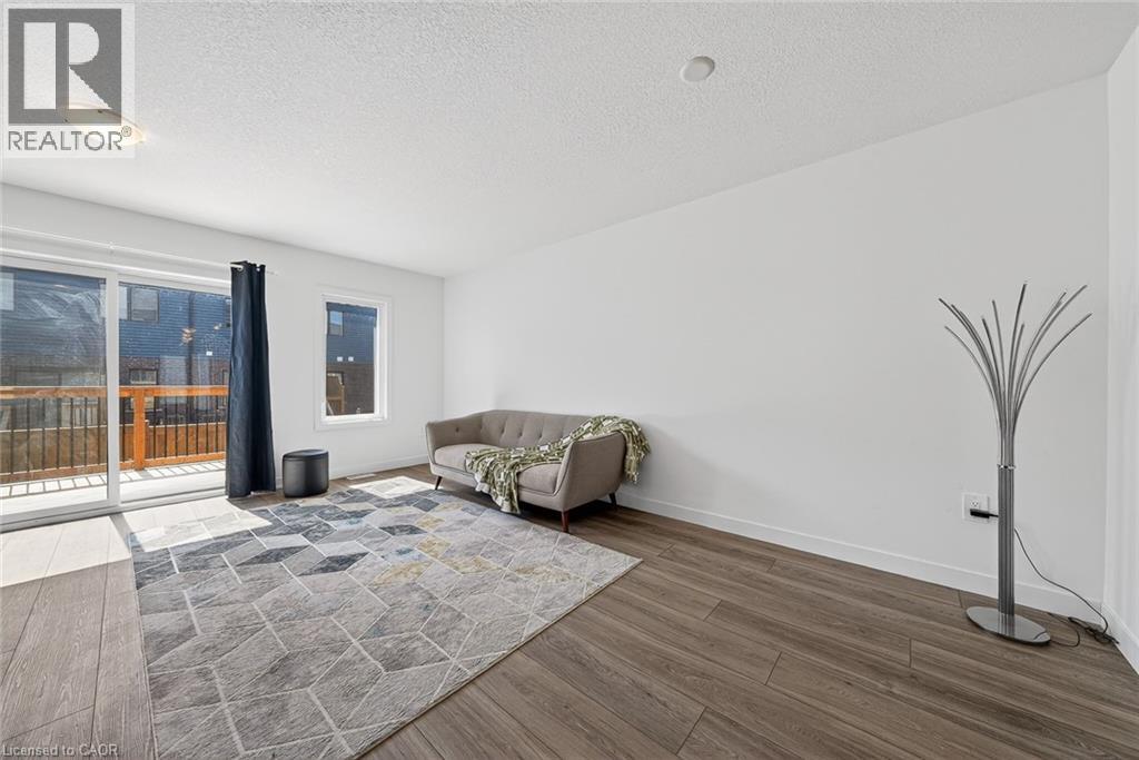 95 QUEENSBROOK Crescent thumbnail 14